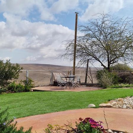 Desert Call Vila Arad Exterior foto