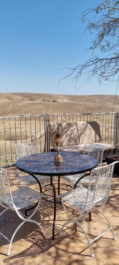 Desert Call Vila Arad Exterior foto